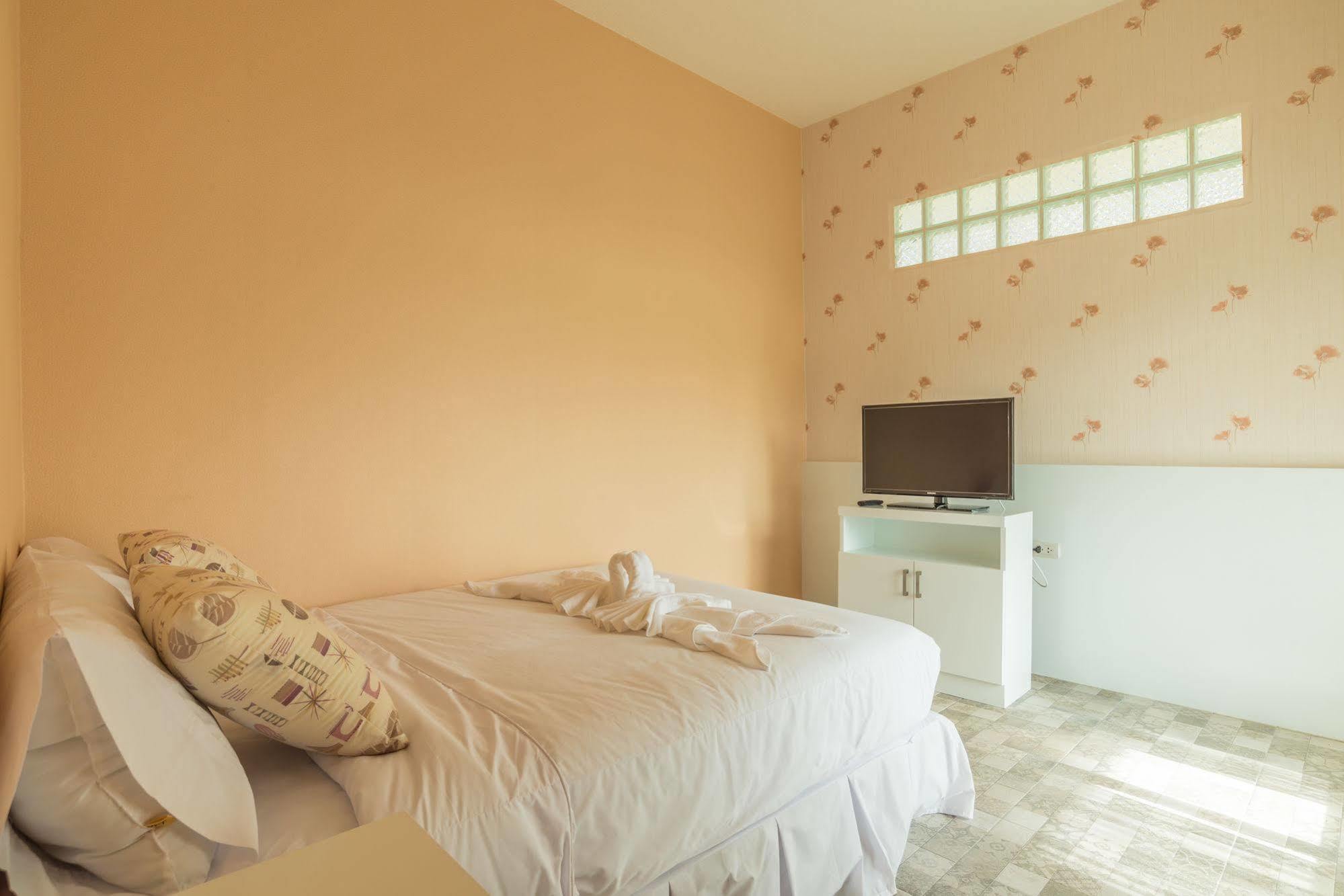 Dream Hills Chiang Mai Exterior foto